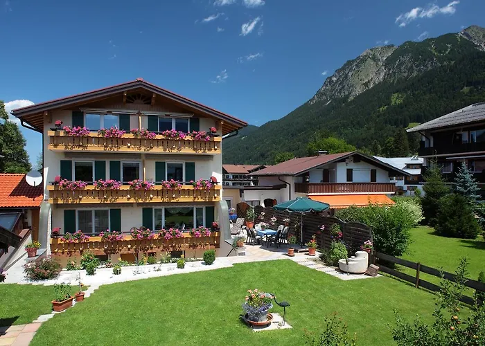 Alpenflair Ferienwohnungen Gästehaus Tepferdt Oberstdorf